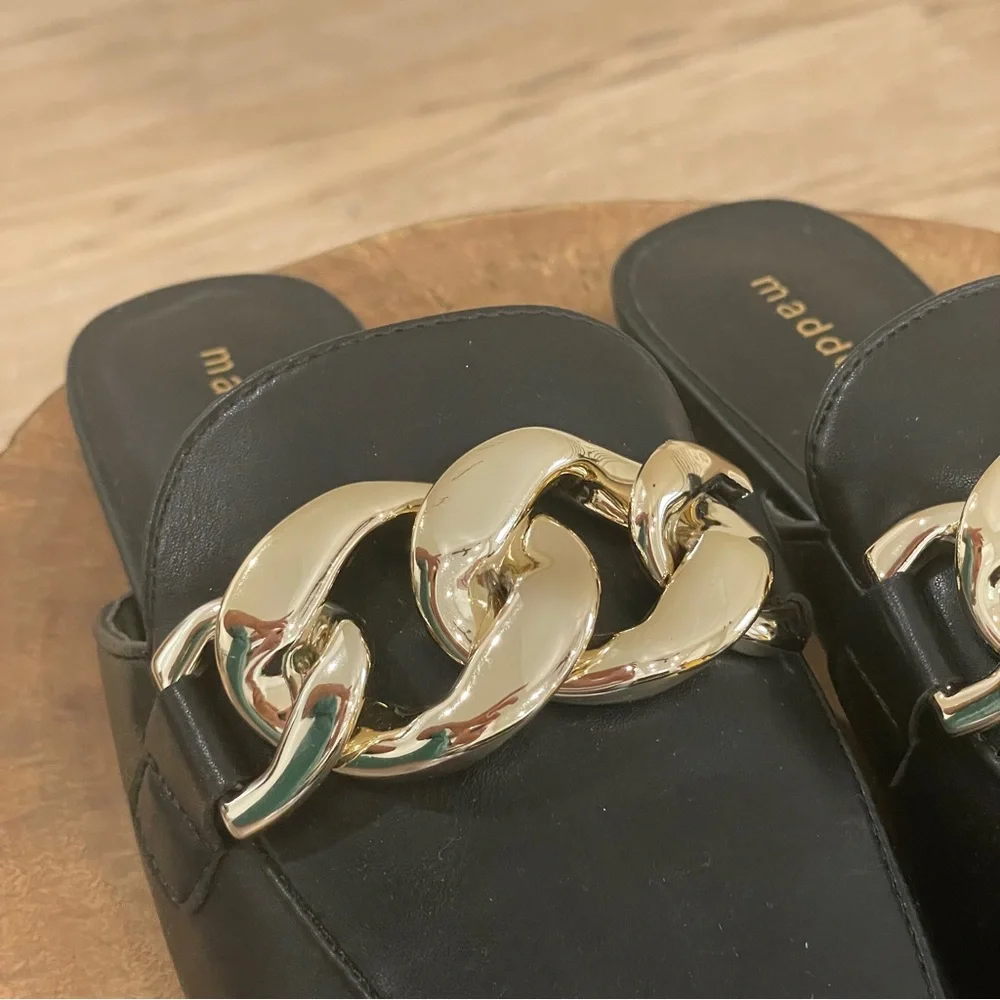 NWT 7.5 black and gold madden girl, chain photo leather loafers - Picture 4 of 6